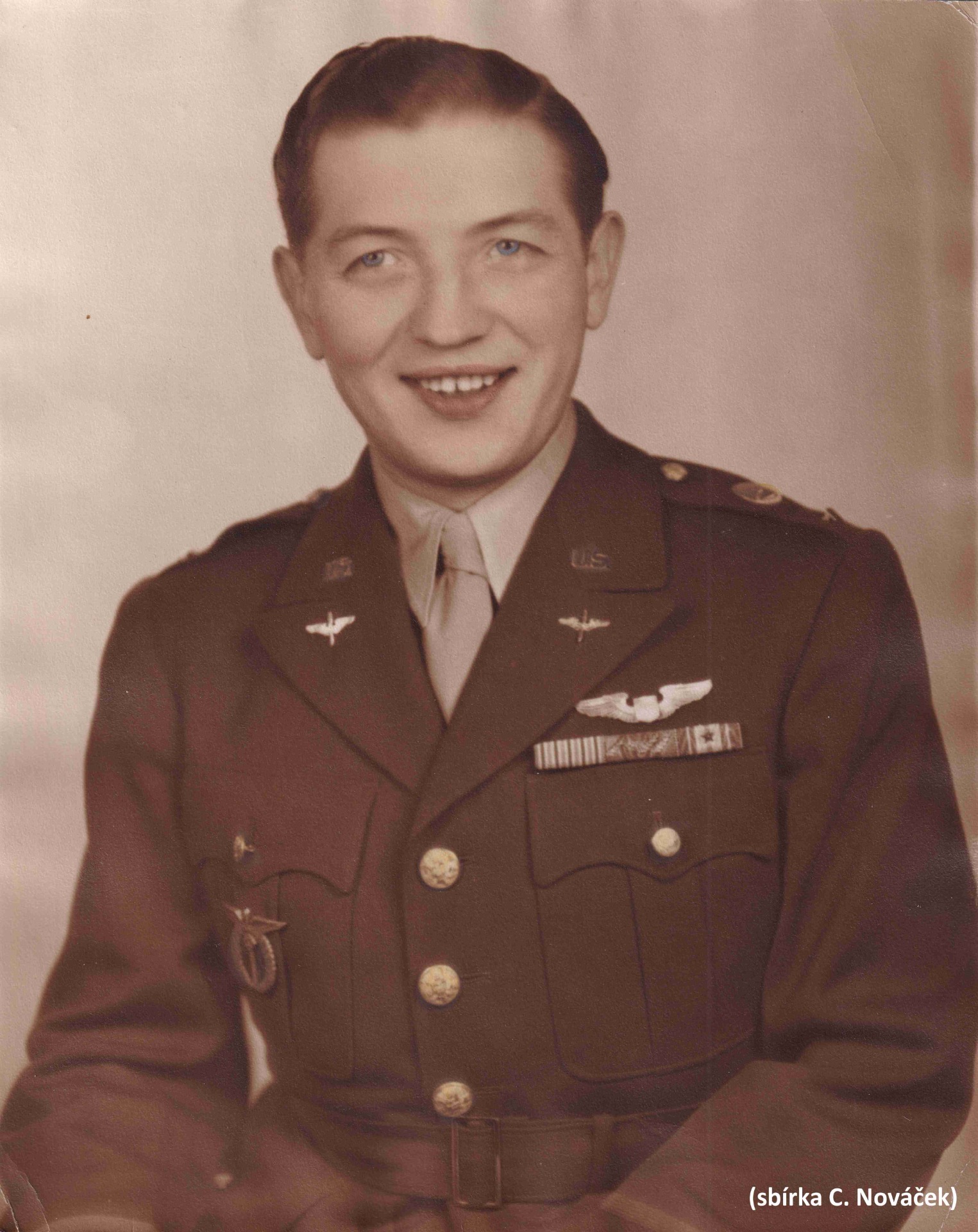 C. Nováček během své služby v USA.